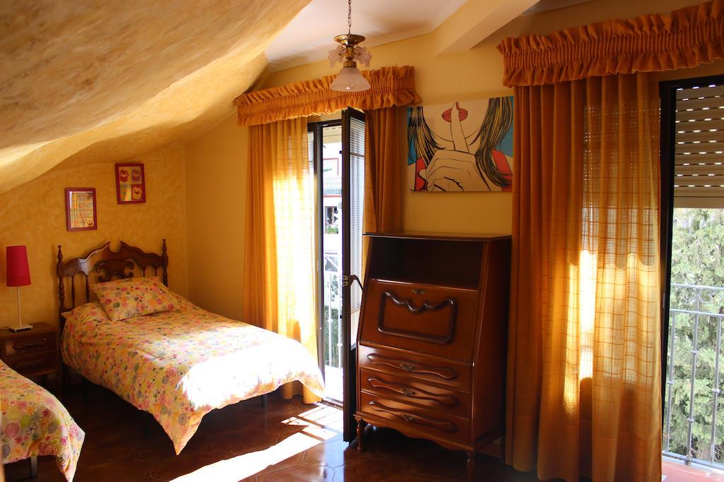 Casa Rural Cuevas Del Sol Setenil De Las Bodegas 객실 사진